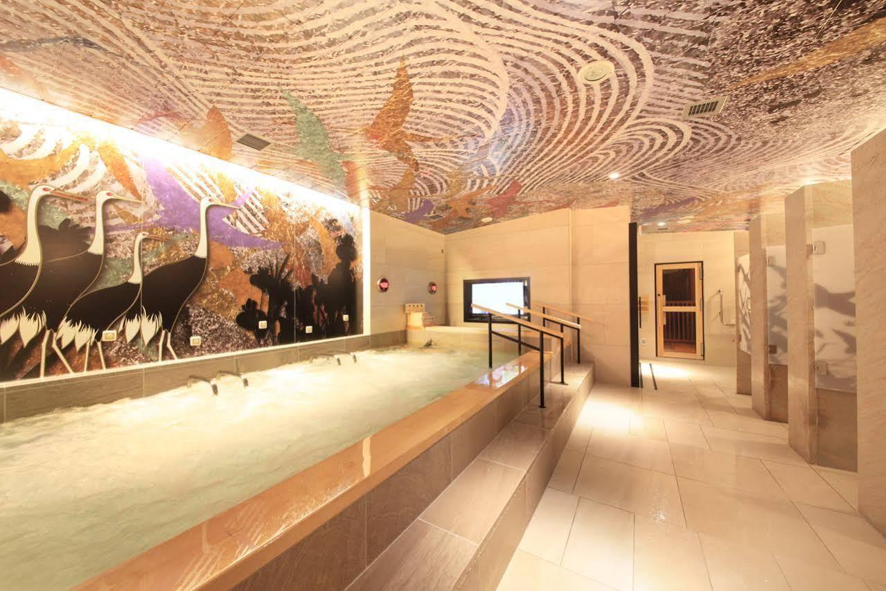 Centurion Hotel & Spa Ueno Station -Artificial Radium Hot Spring Токио Экстерьер фото