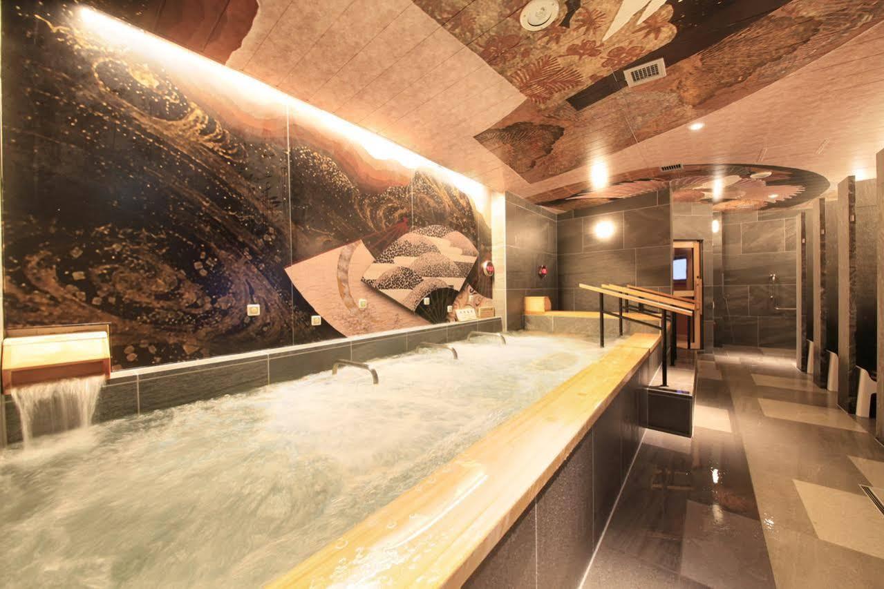 Centurion Hotel & Spa Ueno Station -Artificial Radium Hot Spring Токио Экстерьер фото